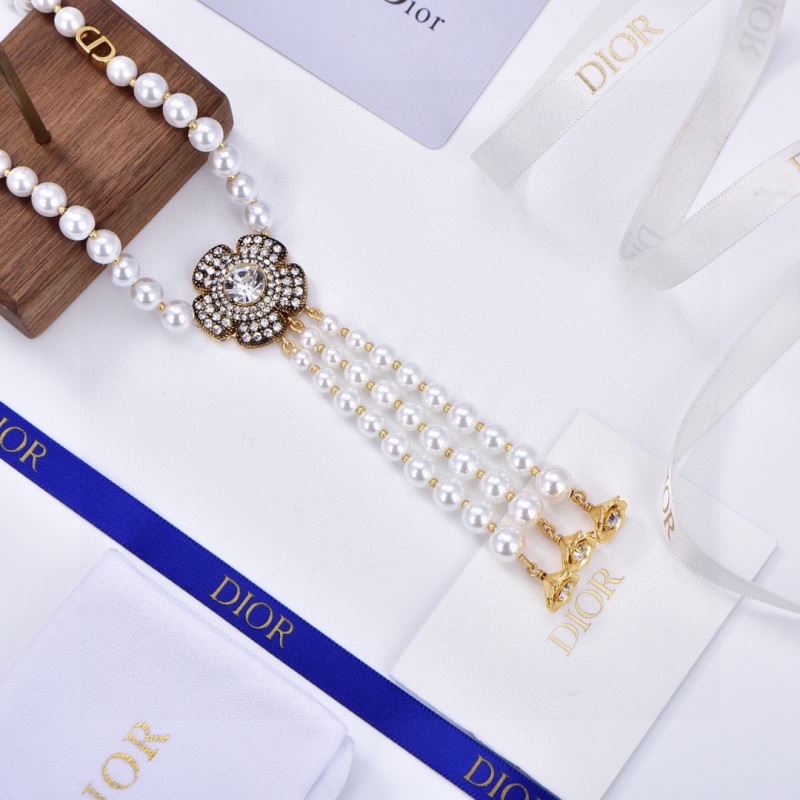 chr1st1an D10r necklaces